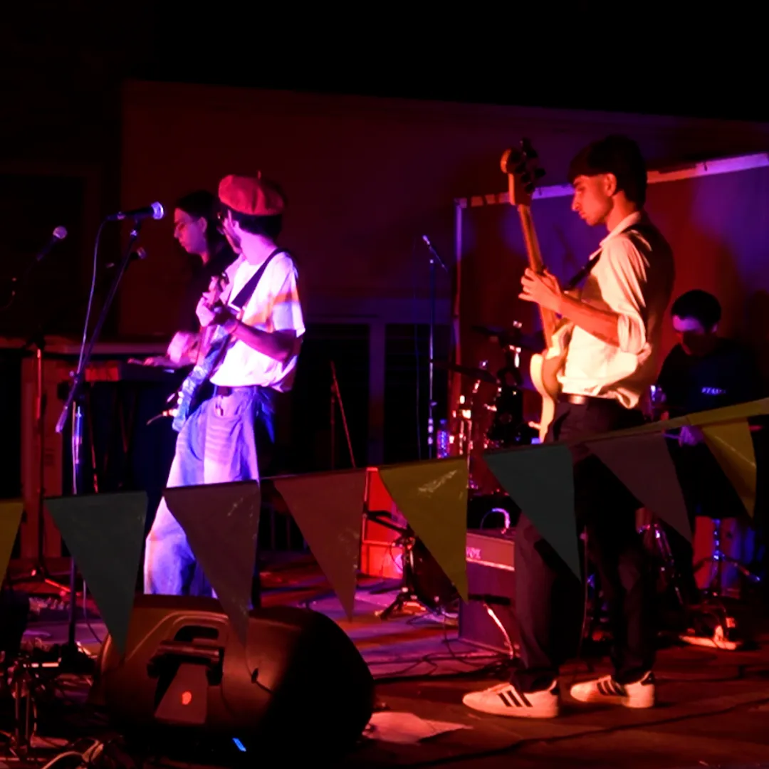 Llega a Youtube Bad Girl por primera vez